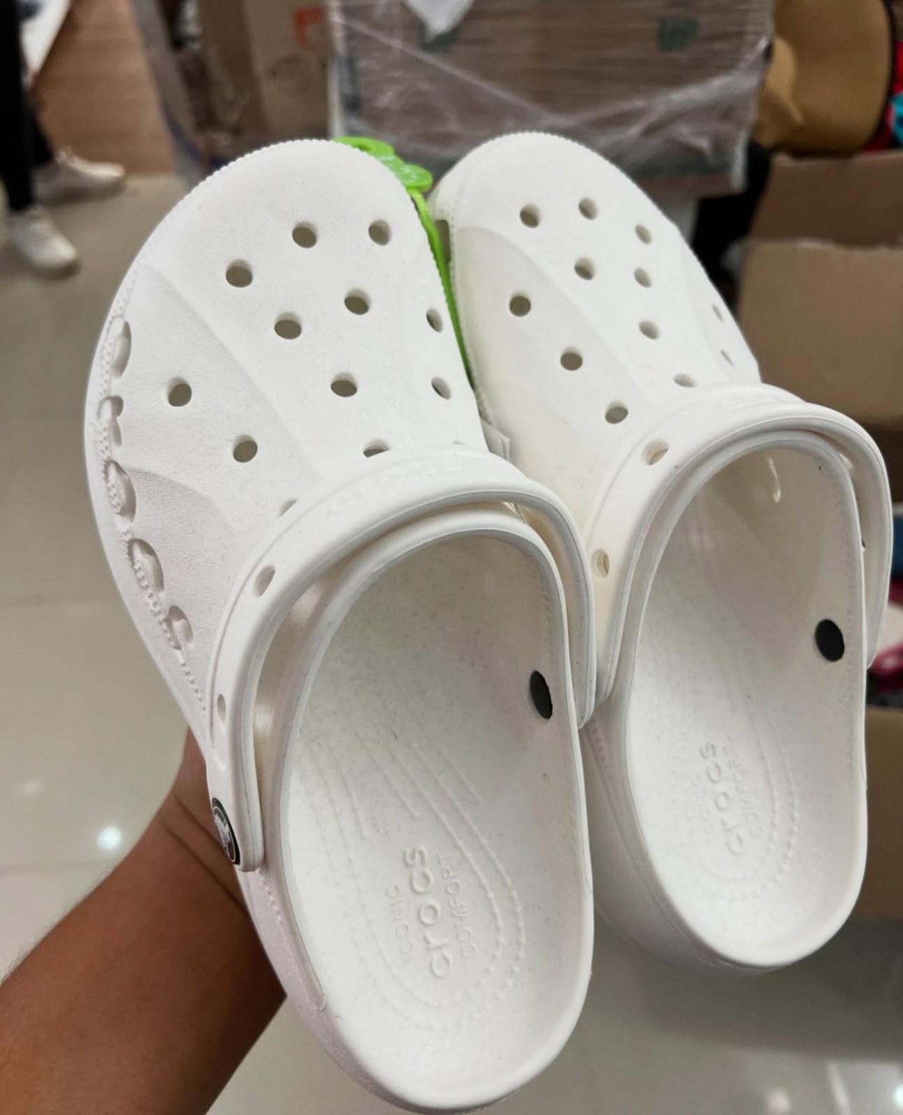 CROCS BLANCOS